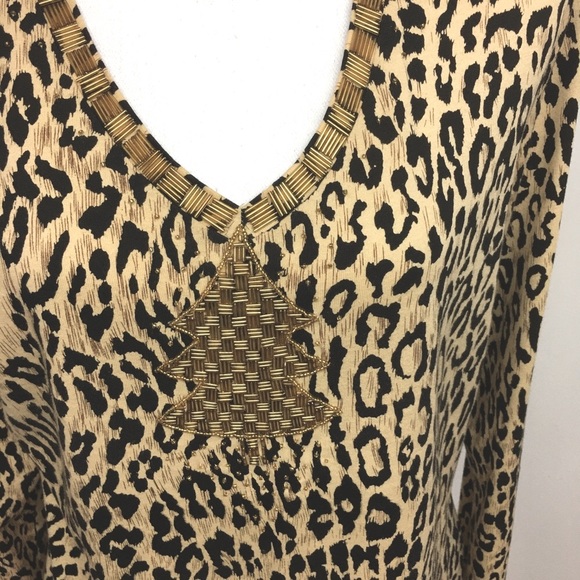 Christmas Tree Embellished Leopard print Christmas blouse size Medium - Picture 2 of 5